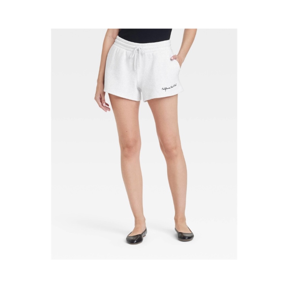 Universal Thread Leisure Studio Mid-Rise Fleece Shorts (Size XL)